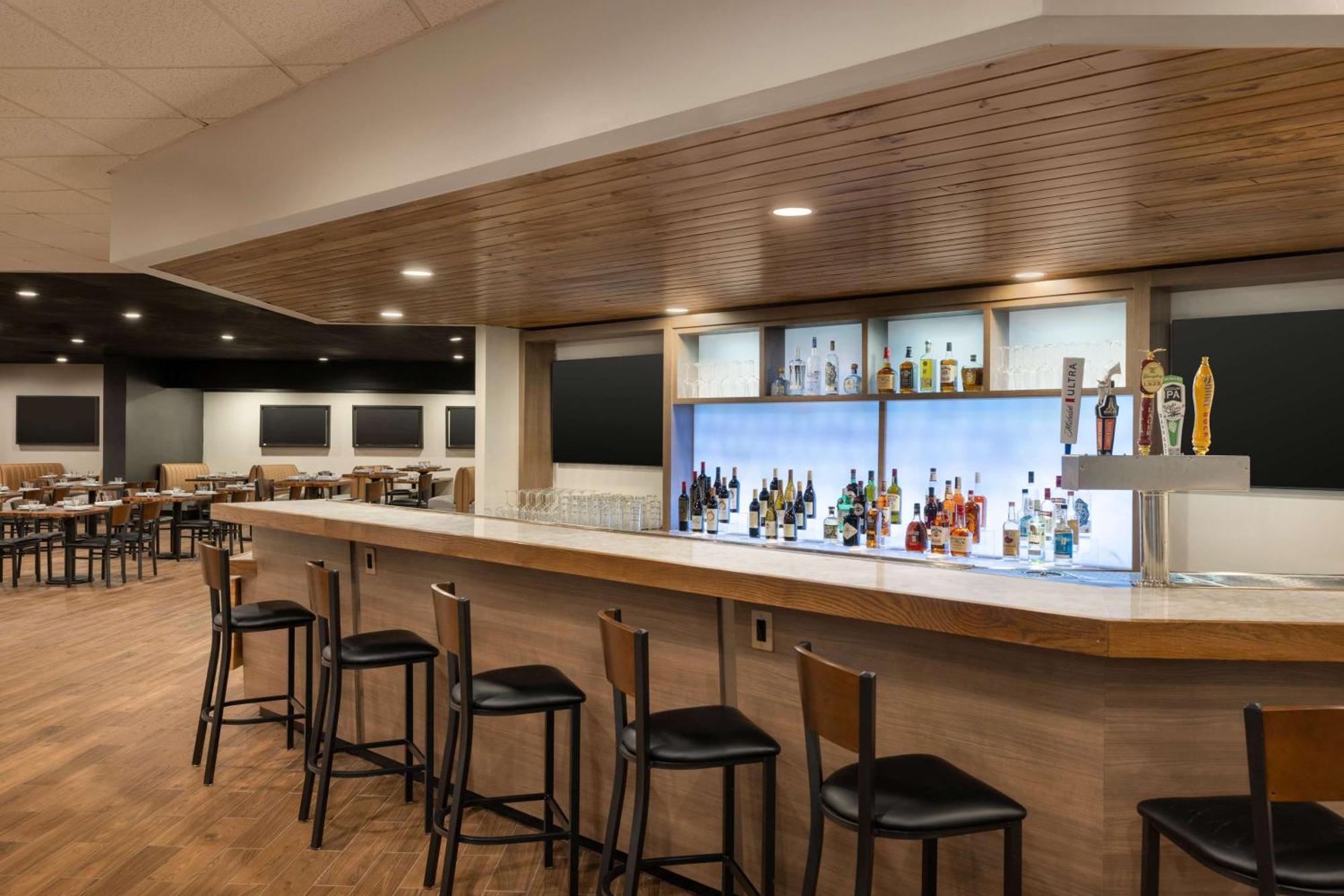 Doubletree By Hilton Fort Worth South Buitenkant foto