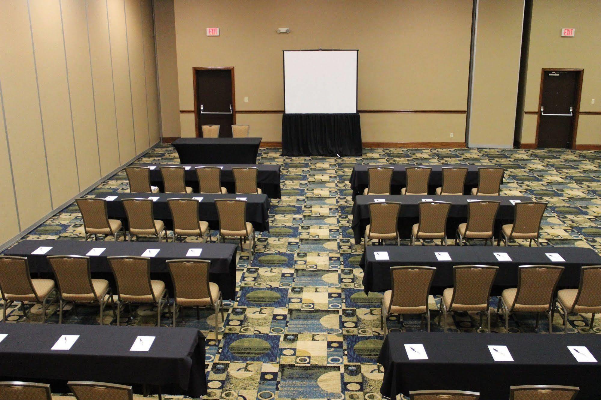 Doubletree By Hilton Fort Worth South Buitenkant foto